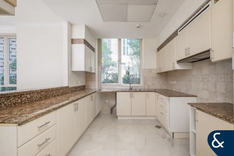 Apartment in Dubai Marina, Dubai 2 bedrooms, 272 sq.m. № 99054 - photo 5