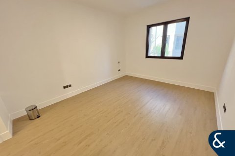 Apartamento en Old Town, Dubai, 2 dormitorios, 118 m², № 99055 - foto 8