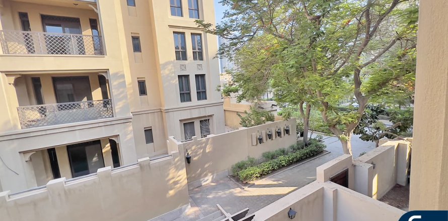 Apartamento en Old Town, Dubai, 2 dormitorios, 118 m², № 99055