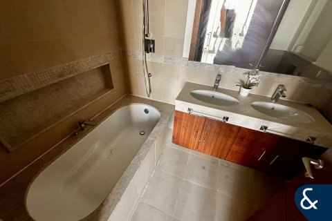 Apartment in BURJ VISTA in Downtown Dubai (Downtown Burj Dubai), Dubai 3 bedrooms, 169 sq.m. № 99061 - photo 11