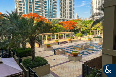 Apartment in The Views, Dubai 2 bedrooms, 140 sq.m. № 99056