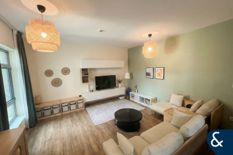 Apartment in The Views, Dubai 2 bedrooms, 140 sq.m. № 99056 - photo 3