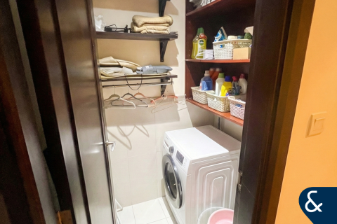 Apartment in The Views, Dubai 2 bedrooms, 140 sq.m. № 99056 - photo 5