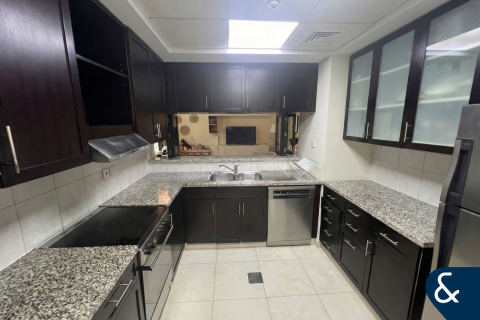 Apartment in The Views, Dubai 2 bedrooms, 140 sq.m. № 99056 - photo 4