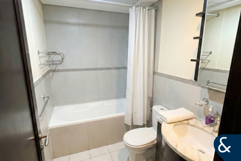 Apartment in The Views, Dubai 2 bedrooms, 140 sq.m. № 99056 - photo 8