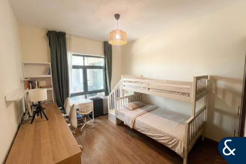 Apartment in The Views, Dubai 2 bedrooms, 140 sq.m. № 99056 - photo 7