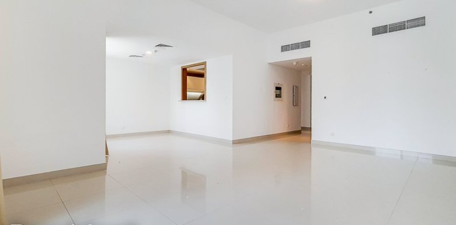 Квартира в CLAREN TOWERS в Даунтаун Дубай (Даунтаун Бурдж Дубай), Дубай, 3 спальни, 159.7м², № 30788