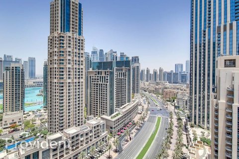 Apartamento en CLAREN TOWERS en Downtown Dubai (Downtown Burj Dubai), Dubai, 3 dormitorios, 159.7 m², № 30784 - foto 2