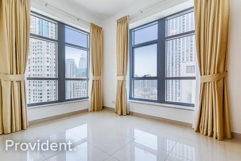 Apartamento en CLAREN TOWERS en Downtown Dubai (Downtown Burj Dubai), Dubai, 3 dormitorios, 159.7 m², № 30784 - foto 6