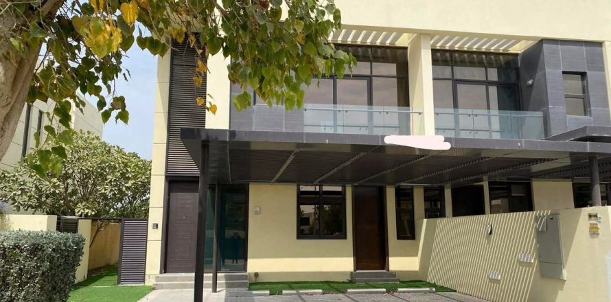 Таунхаус в Дубае, 3 спальни, 324м², № 96177