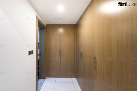 Apartment in Downtown Dubai (Downtown Burj Dubai), Dubai 3 bedrooms, 198.5 sq.m. № 96176 - photo 8
