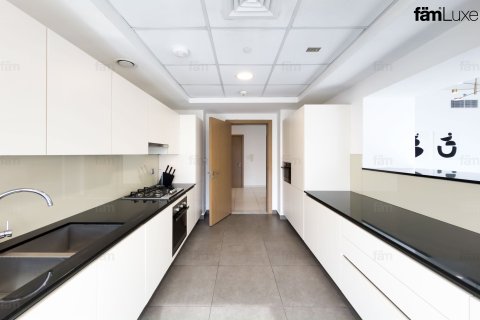 Apartment in Downtown Dubai (Downtown Burj Dubai), Dubai 3 bedrooms, 198.5 sq.m. № 96176 - photo 18