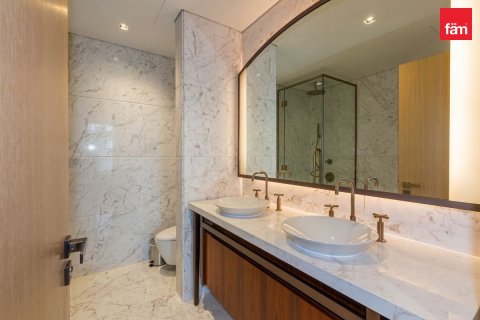Apartment in Downtown Dubai (Downtown Burj Dubai), Dubai 2 bedrooms, 166.1 sq.m. № 139430 - photo 11