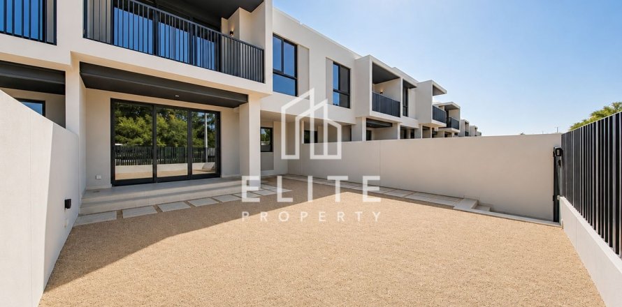 Adosado en Jebel Ali, Dubai, 3 dormitorios, 268 m², № 121637
