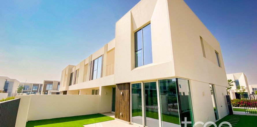 Villa in The Valley, Dubai 4 bedrooms, 205.97 sq.m. № 134631