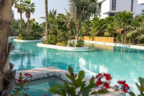 Снять в аренду таунхаус в Аль-Барари, Дубай: 4 спальни, 459м², № 73008 - фото 13