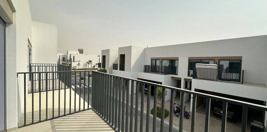 Adosado en Dubai, 4 dormitorios, 200.5 m², № 47806