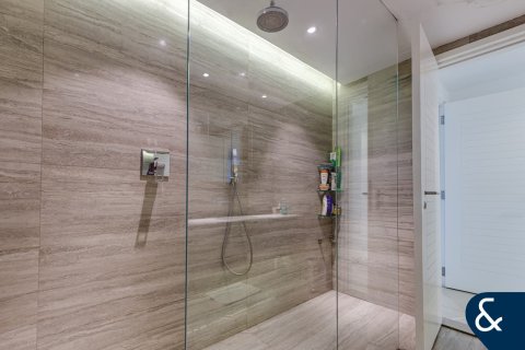 Apartment in AL SAHAB TOWER in Dubai Marina, Dubai 3 bedrooms, 213 sq.m. № 79322 - photo 16