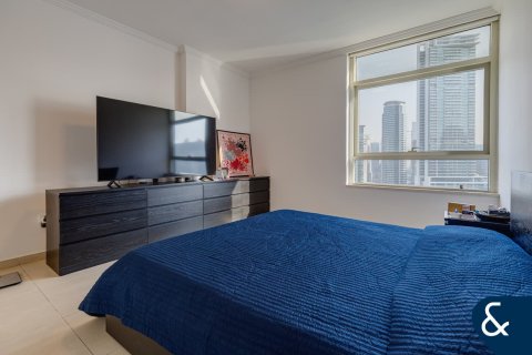 Apartment in AL SAHAB TOWER in Dubai Marina, Dubai 3 bedrooms, 213 sq.m. № 79322 - photo 13