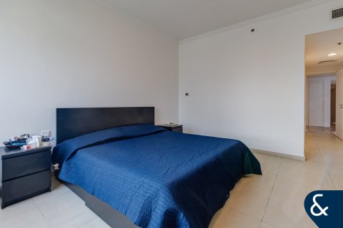 Apartment in AL SAHAB TOWER in Dubai Marina, Dubai 3 bedrooms, 213 sq.m. № 79322 - photo 14