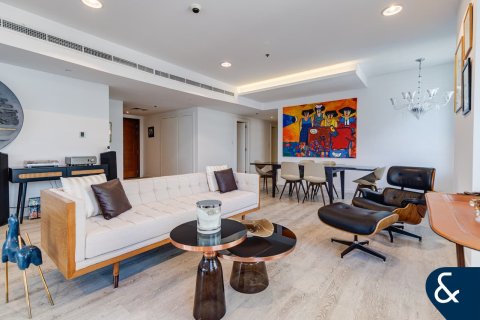 Apartment in AL SAHAB TOWER in Dubai Marina, Dubai 3 bedrooms, 213 sq.m. № 79322 - photo 6