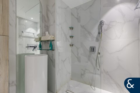 Apartment in AL SAHAB TOWER in Dubai Marina, Dubai 3 bedrooms, 213 sq.m. № 79322 - photo 21