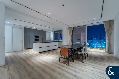 Apartment in SEVENTH HEAVEN in Al Barari, Dubai 2 bedrooms, 271 sq.m. № 79318 - photo 5