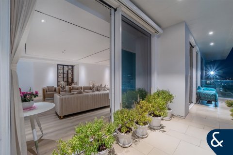 Apartment in SEVENTH HEAVEN in Al Barari, Dubai 2 bedrooms, 271 sq.m. № 79318 - photo 6