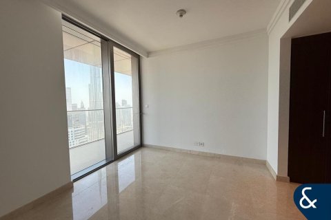 Apartment in BOULEVARD POINT in Downtown Dubai (Downtown Burj Dubai), Dubai 4 bedrooms, 272 sq.m. № 79319 - photo 15