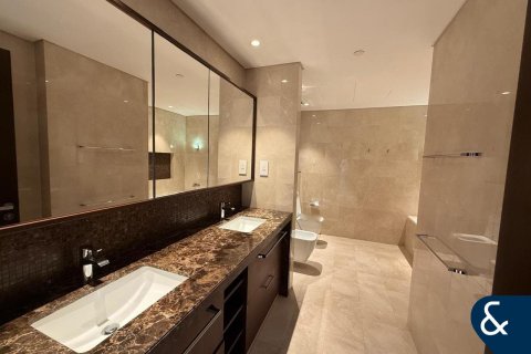 Apartment in BOULEVARD POINT in Downtown Dubai (Downtown Burj Dubai), Dubai 4 bedrooms, 272 sq.m. № 79319 - photo 24