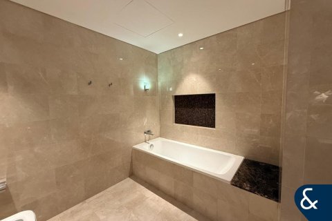 Apartment in BOULEVARD POINT in Downtown Dubai (Downtown Burj Dubai), Dubai 4 bedrooms, 272 sq.m. № 79319 - photo 18