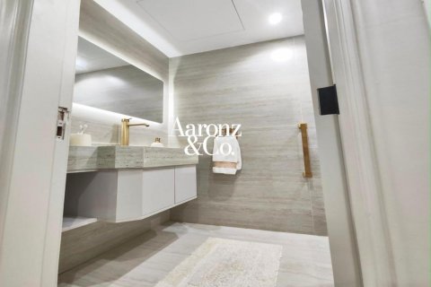 Apartment in Jumeirah Lake Towers, Dubai 1 bedroom, 84 sq.m. № 135273 - photo 5
