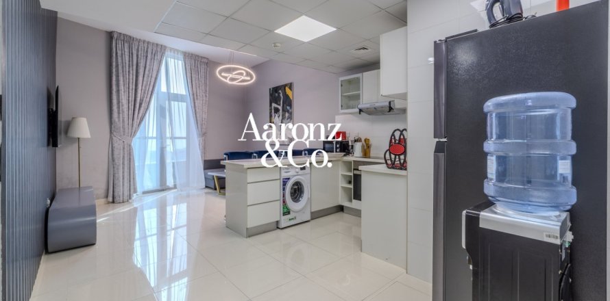 Apartamento en Dubai Marina, Dubai, 2 dormitorios, 94 m², № 135272