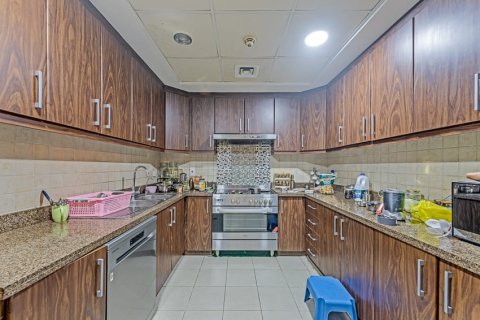 Купить квартиру в Executive Towers, Бизнес-Бэй, Дубай: 3 спальни, 2197.04м², № 780 - фото 9