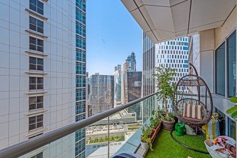 Купить квартиру в Executive Towers, Бизнес-Бэй, Дубай: 3 спальни, 2197.04м², № 780 - фото 1