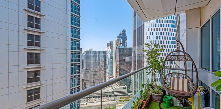 Квартира в Executive Towers, Бизнес-Бэй, Дубай, 3 спальни, 2197.04м², № 780