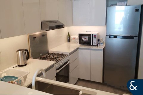 Снять в аренду квартиру в Бизнес-Бэе, Дубай: 1 спальня, 81м², № 79205 - фото 1