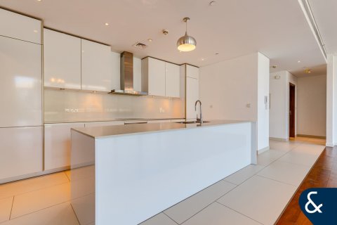 Apartment in City Walk, Dubai 3 bedrooms, 209 sq.m. № 79213 - photo 9