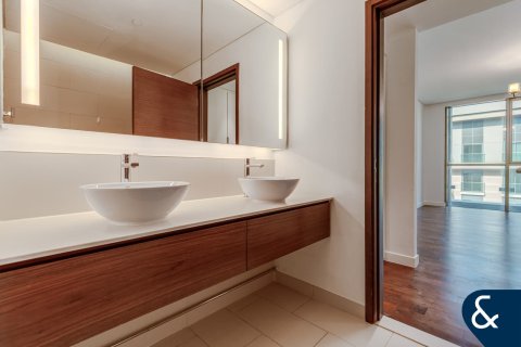 Apartment in City Walk, Dubai 3 bedrooms, 209 sq.m. № 79213 - photo 26