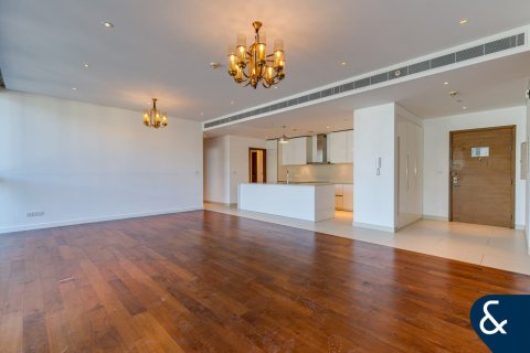 Apartment in City Walk, Dubai 3 bedrooms, 209 sq.m. № 79213 - photo 1