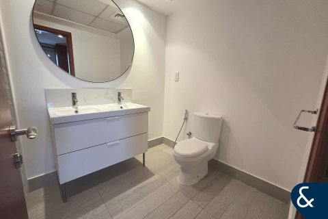 Снять в аренду виллу в Ghadeer, The Lakes, Дубай: 3 спальни, 431м², № 79208 - фото 8