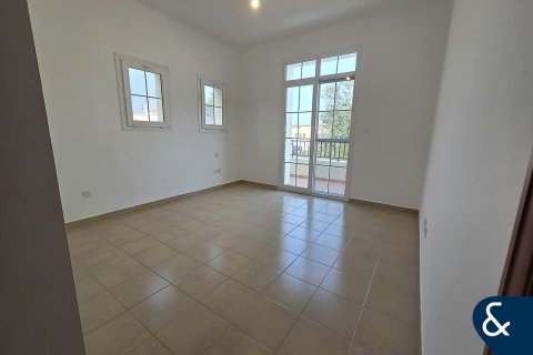 Снять в аренду виллу в Ghadeer, The Lakes, Дубай: 3 спальни, 431м², № 79208 - фото 6