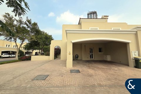 Снять в аренду виллу в Ghadeer, The Lakes, Дубай: 3 спальни, 431м², № 79208 - фото 12