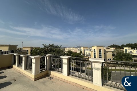 Снять в аренду виллу в Legacy Nova Villas, Jumeirah Park, Дубай: 4 спальни, 611м², № 79212 - фото 18