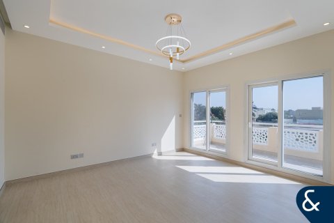 Снять в аренду виллу в Meadows, Дубай: 4 спальни, 540м², № 79207 - фото 13