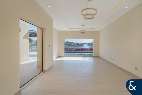 Снять в аренду виллу в Meadows, Дубай: 4 спальни, 540м², № 79207 - фото 3