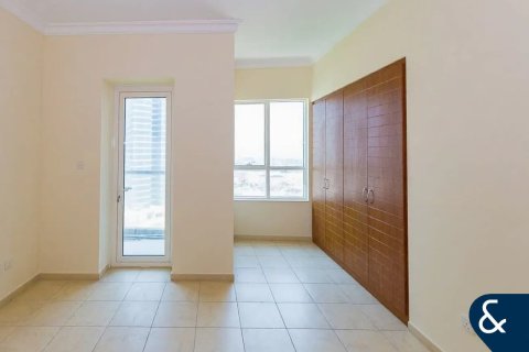 Снять в аренду квартиру в Джумейра Лейк Тауэрс, Дубай: 2 спальни, 122м², № 79206 - фото 2