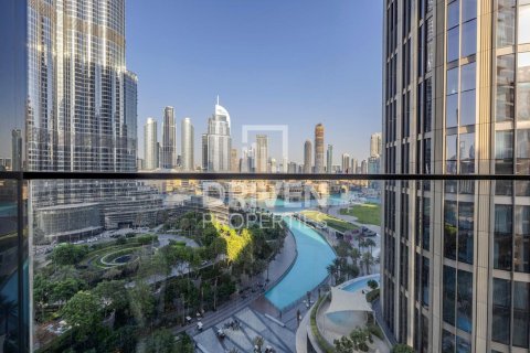 Apartamento en The Address Residences Dubai Opera, Downtown Dubai (Downtown Burj Dubai), Dubai, 3 dormitorios, 146.14 m², № 126762 - foto 2