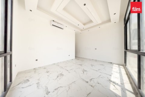 Villa in Al Barsha, Dubai 4 bedrooms, 929 sq.m. № 137891 - photo 21