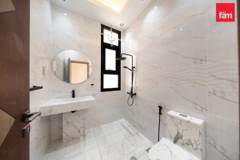 Villa in Al Barsha, Dubai 4 bedrooms, 929 sq.m. № 137891 - photo 19